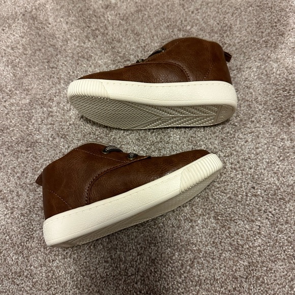 Carters brown slip on boots size 9 - Picture 11 of 11